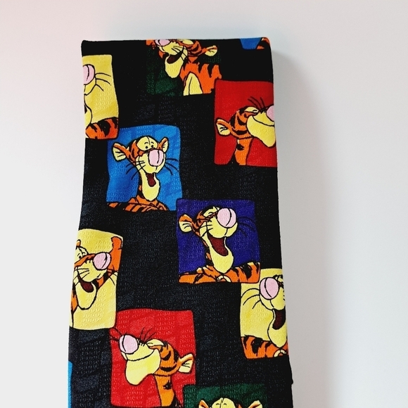 Disney Vintage Winnie The Pooh Tigger Novelty Fun Tie - Picture 3 of 6